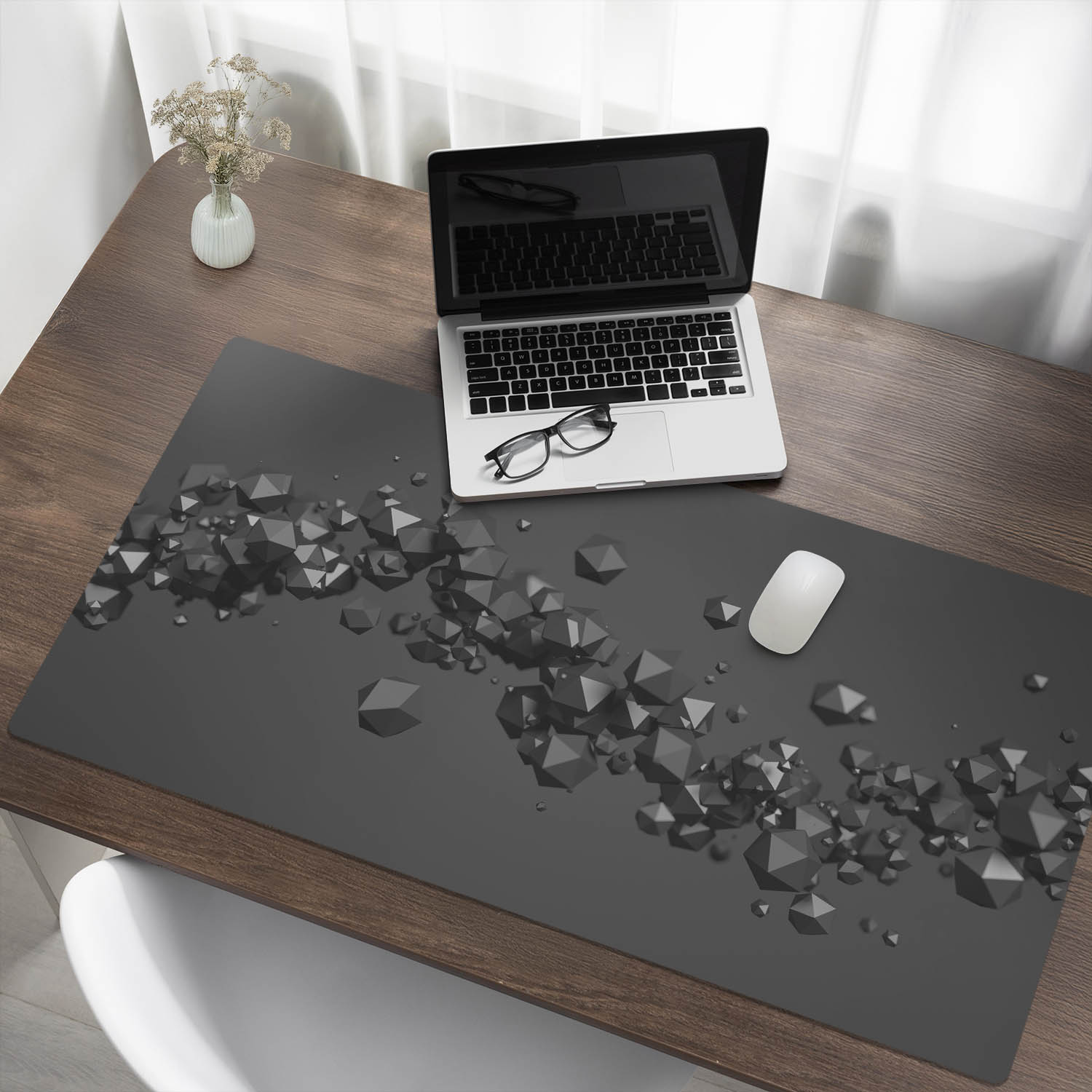 Duza mata ochronna na biurko pod laptop z dekoracyjna grafika